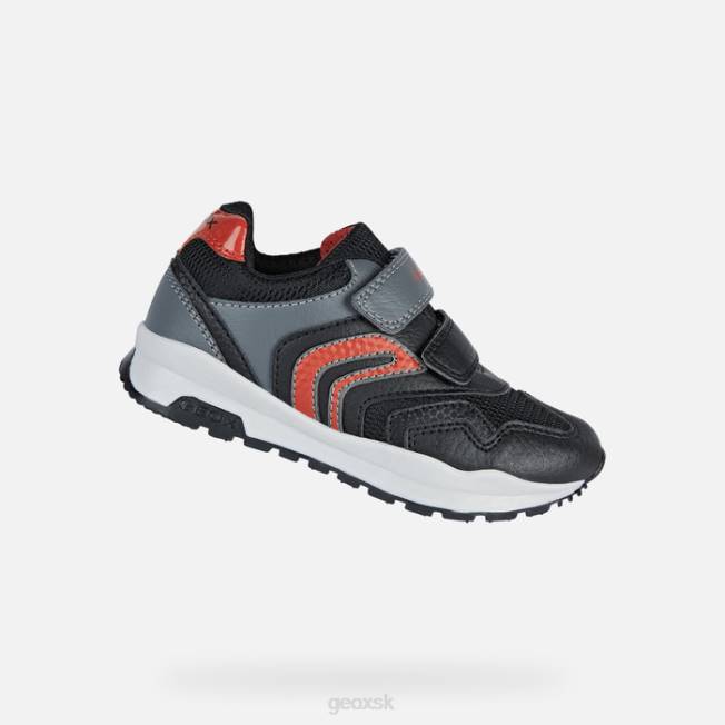 8ZHJ1285 čierna/červená Geox pavel chlapec 8ZHJ1285 čierna/červená Geox pavel chlapec