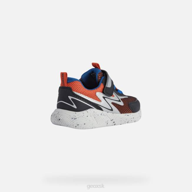 8ZHJ1289 oranžová/čierna Geox šprintérsky chlapec
