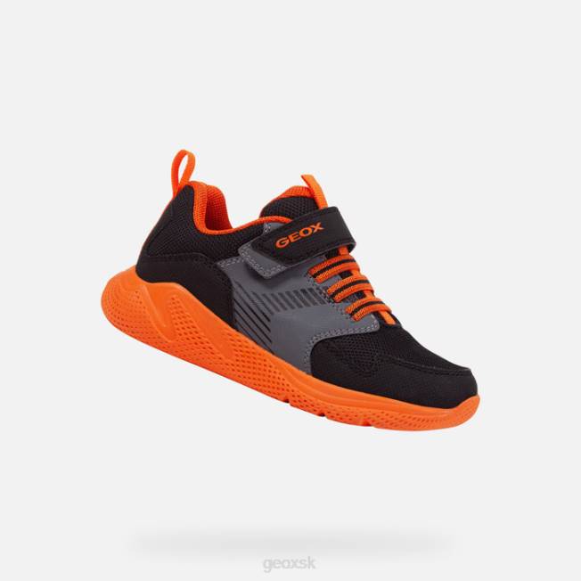 8ZHJ1310 čierna/oranžová Geox šprintérsky chlapec