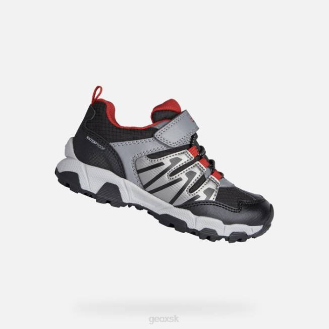 8ZHJ1364 čierna/červená Geox magnetar chlapec