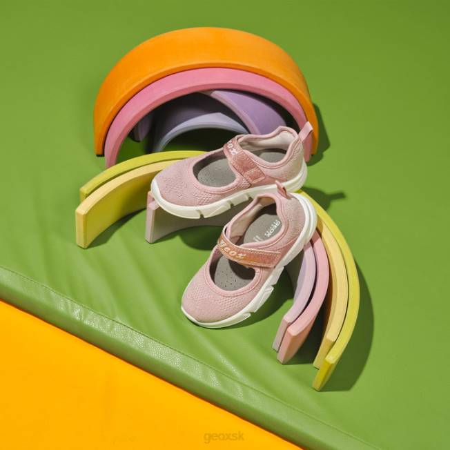 8ZHJ988 svetlá ruža Geox aril dievča