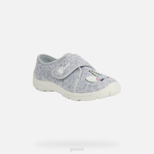 8ZHJ1925 sivá Geox nymel junior