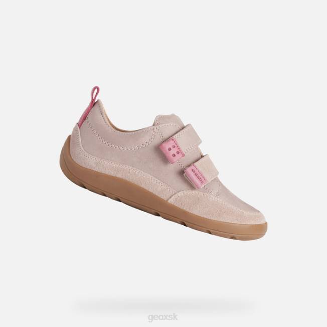 8ZHJ1074 svetlá ruža Geox bezcitné dievča