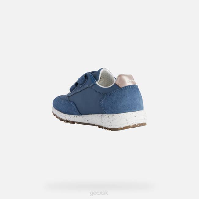 8ZHJ1151 avio Geox albenské dievča