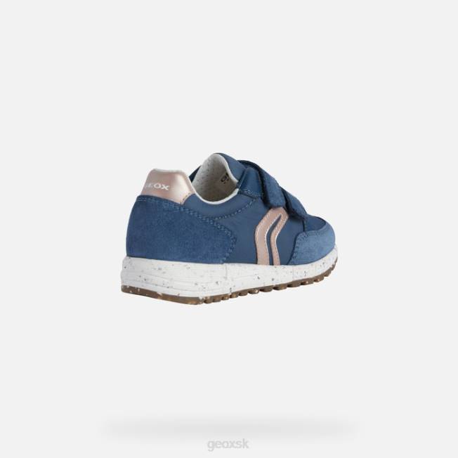 8ZHJ1151 avio Geox albenské dievča