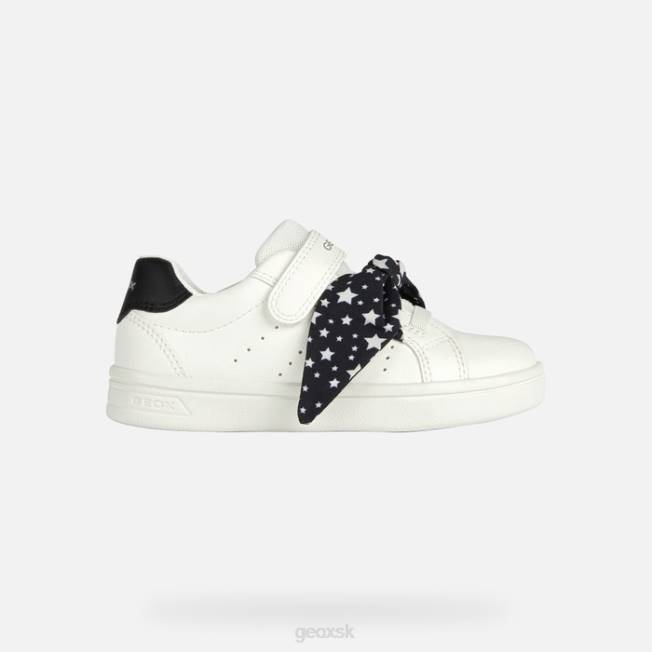 8ZHJ1889 biely čierny Geox djrock dievča
