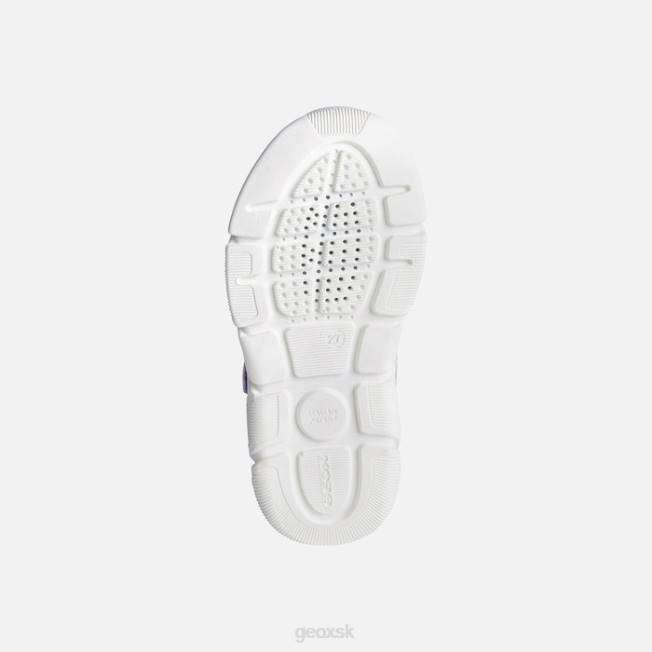 8ZHJ982 orgován Geox aril dievča