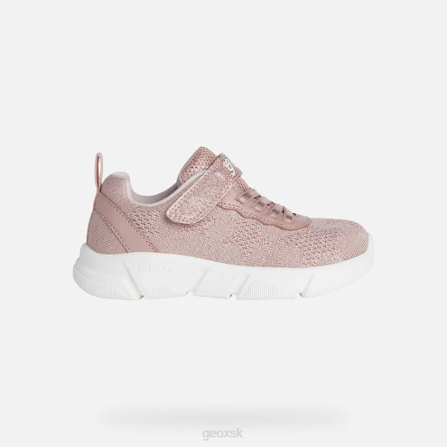 8ZHJ983 svetlá ruža Geox aril dievča