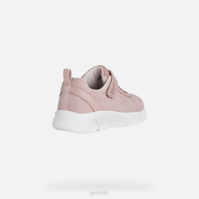 8ZHJ983 svetlá ruža Geox aril dievča