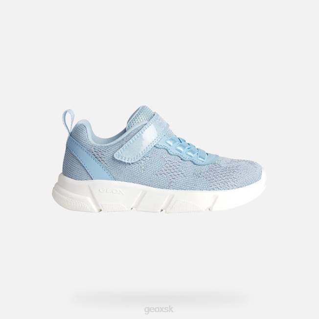 8ZHJ985 obloha Geox aril dievča