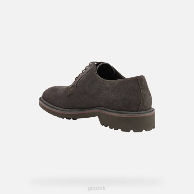 8ZHJ936 bahno Geox cannaregio človek