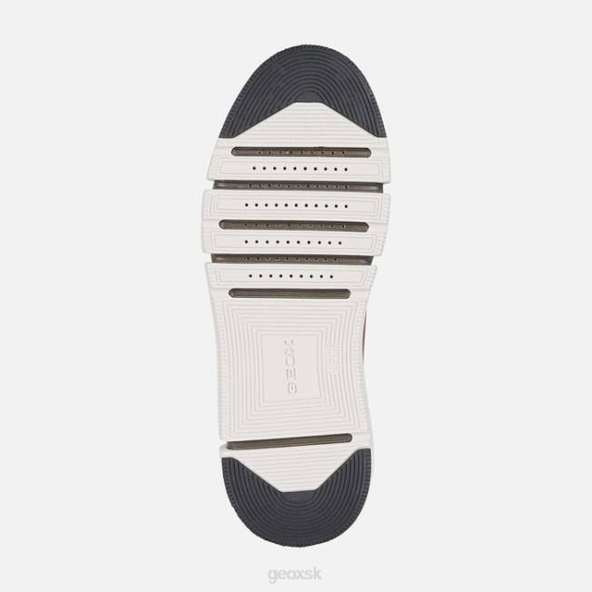 8ZHJ668 hnedá Geox adacter h človek