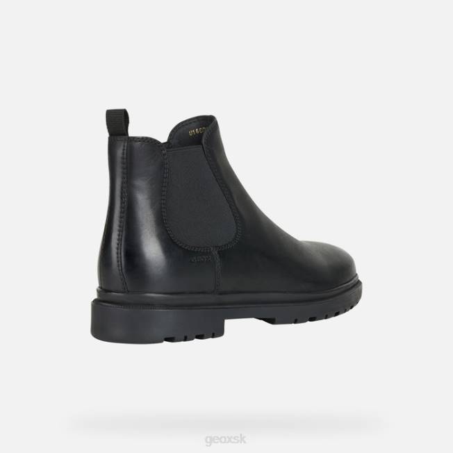 8ZHJ744 čierna Geox andalský muž