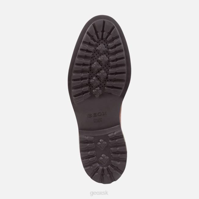 8ZHJ957 hnedá Geox cannaregio človek