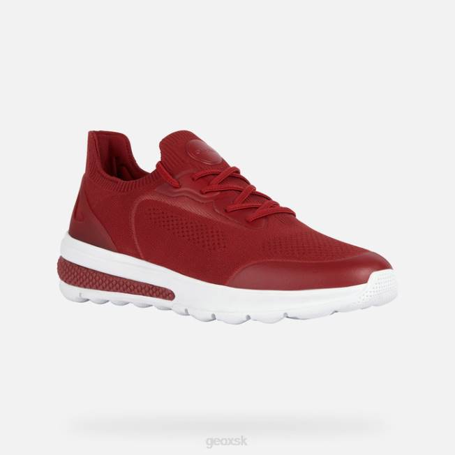 8ZHJ637 tmavo červená Geox spherica actif človek