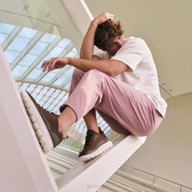 8ZHJ683 vojenské Geox sférický muž