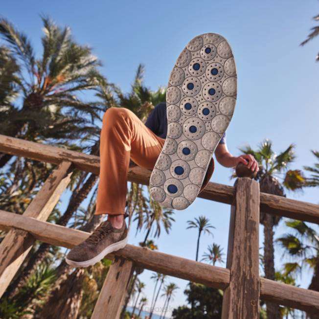 8ZHJ692 tmavá oliva Geox sférický muž