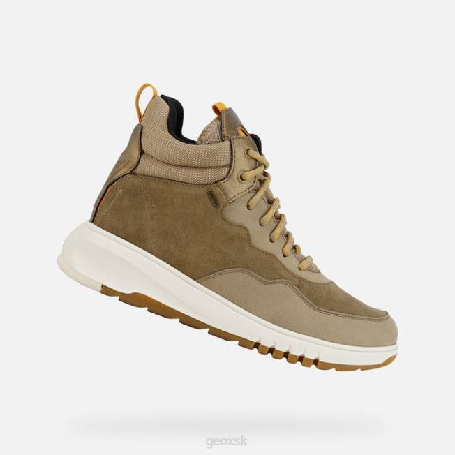 8ZHJ187 svetlo olivovo zelená Geox aerantis 4x4 abx žena