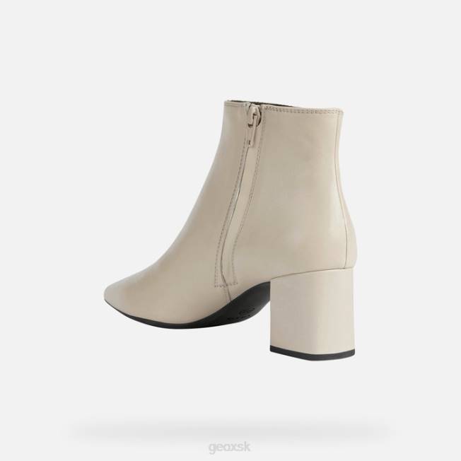 8ZHJ403 svetlo šedohnedé Geox bigliana žena