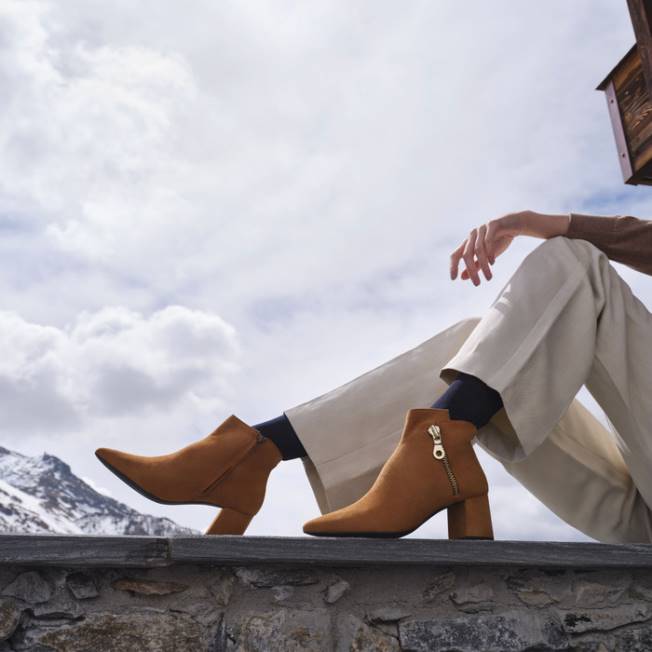 8ZHJ520 koňak Geox bigliana žena