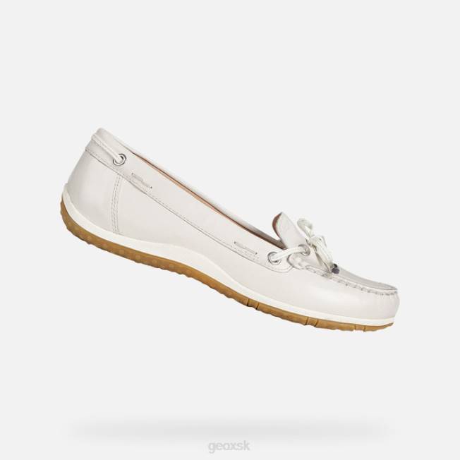8ZHJ64 off white Geox vega moc žena