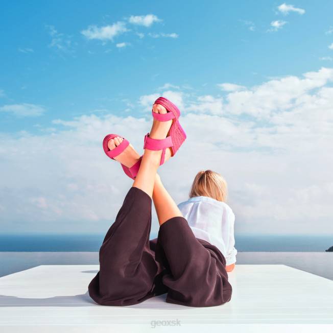 8ZHJ110 cyklámen Geox ponza žena