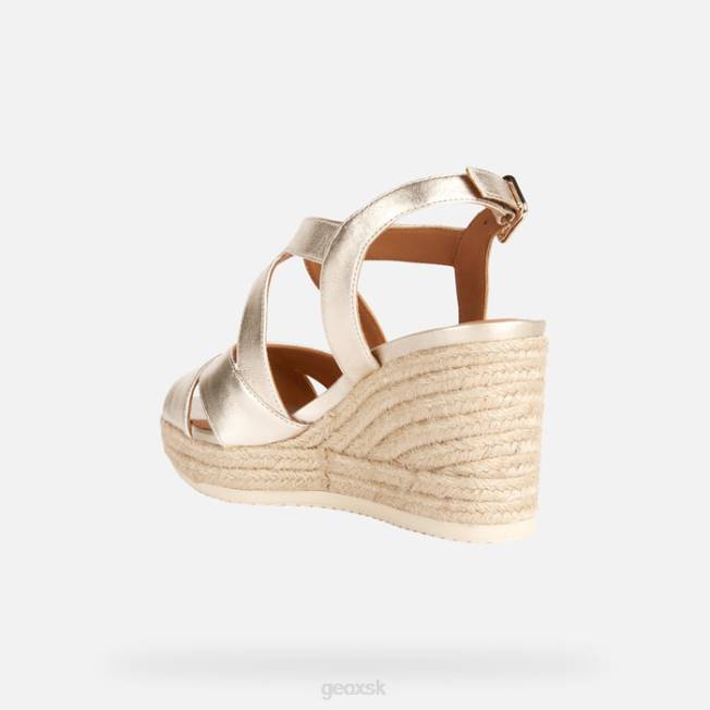 8ZHJ158 svetlo zlatá Geox ponza žena