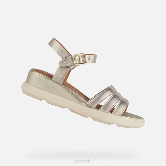 8ZHJ188 svetlo zlatá Geox žena z pisa