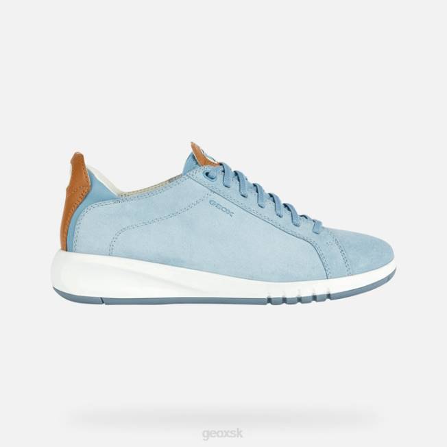 8ZHJ104 svetlá obloha/ťava Geox aerantis žena
