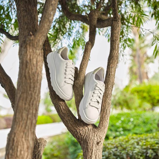 8ZHJ1693 biele zlato Geox spherica ec4.1 žena