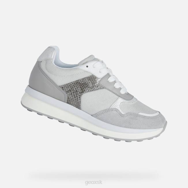 8ZHJ381 strieborná/svetlosivá Geox runntix žena