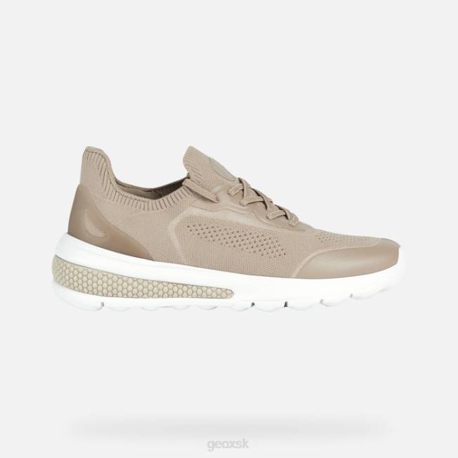 8ZHJ44 piesku Geox žena spherica actif